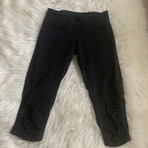 Lululemon cropped black leggings
